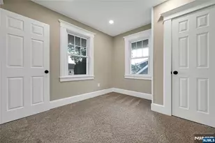 25 Marinus St, Rochelle Park Township, NJ 07662 - Photo 10