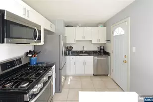 483 Mt Prospect Ave, Clifton, NJ 07012 - Photo 4