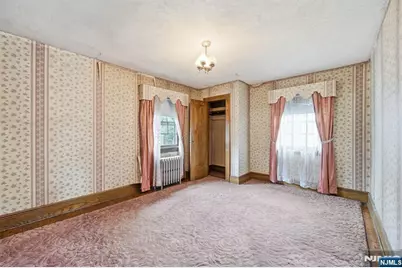 192 Kings Court, Teaneck Township, NJ 07666 - Photo 24