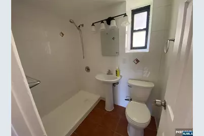 2329 Hudson G2C #G2C, Fort Lee, NJ 07024 - Photo 6