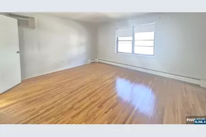 91 Myrtle Avenue 1 #1, Edgewater, NJ 07020 - Photo 8