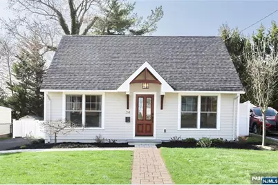 34 Charles Terrace, Waldwick, NJ 07463 - Photo 2