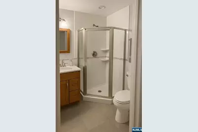 290 Columbia Avenue, Fort Lee, NJ 07024 - Photo 12