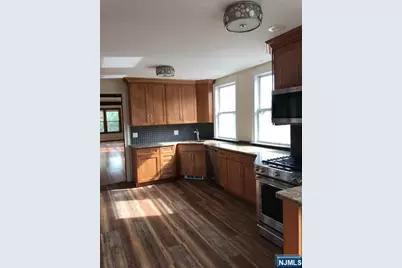 290 Columbia Avenue, Fort Lee, NJ 07024 - Photo 18