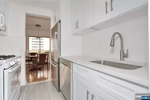 150 Overlook Ave 7A, Hackensack, NJ 07601 - Photo 8