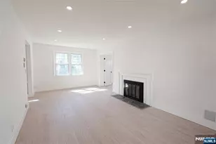 52 Surrey Ln, Tenafly, NJ 07670 - Photo 8