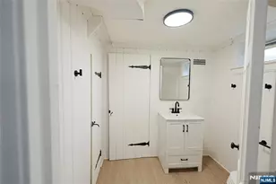 52 Surrey Ln, Tenafly, NJ 07670 - Photo 20