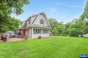 343 N Monroe St, Ridgewood, NJ 07450 - Photo 26