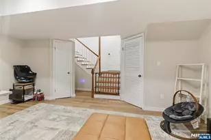 60 Tanager Ct, Wayne, NJ 07470 - Photo 32