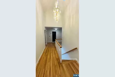 815 Highland Avenue, Paramus, NJ 07652 - Photo 18