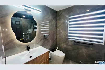 815 Highland Avenue, Paramus, NJ 07652 - Photo 16