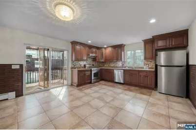 482 Morningside Avenue, Fairview, NJ 07022 - Photo 6