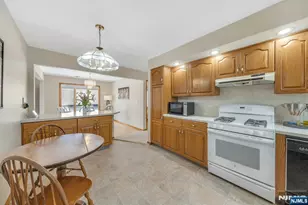 245 Wilson Ave, Lyndhurst Township, NJ 07071 - Photo 24