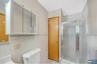 245 Wilson Avenue, Lyndhurst Township, NJ 07071 - Photo 32
