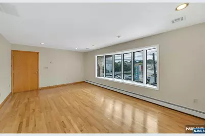 245 Wilson Avenue, Lyndhurst Township, NJ 07071 - Photo 4