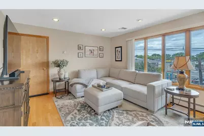 245 Wilson Avenue, Lyndhurst Township, NJ 07071 - Photo 20