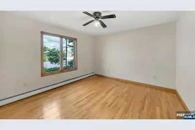 245 Wilson Avenue, Lyndhurst Township, NJ 07071 - Photo 14