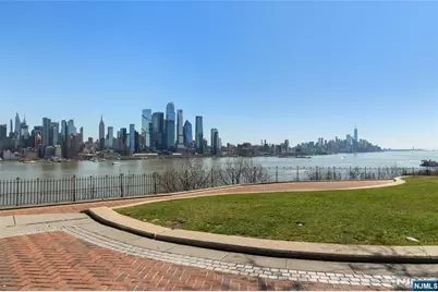 4301 Park Avenue 6D #6D, Union City, NJ 07087 - Photo 18