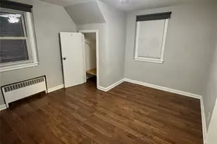 373 Floral Ln, Saddle Brook Township, NJ 07663 - Photo 10