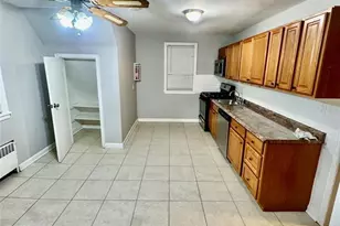 373 Floral Ln, Saddle Brook Township, NJ 07663 - Photo 6