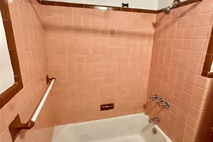 373 Floral Ln, Saddle Brook Township, NJ 07663 - Photo 12