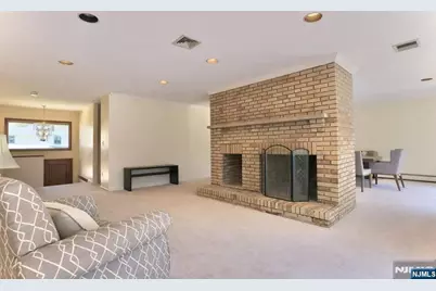 442 Marlboro Road, Englewood, NJ 07631 - Photo 4