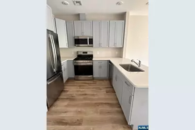 387 Park Street 403 #403, Hackensack, NJ 07601 - Photo 4