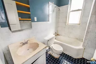 66 Gautier Ave 302, Jersey City, NJ 07306 - Photo 10