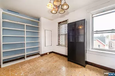 66 Gautier Avenue 302 #302, Jersey City, NJ 07306 - Photo 14