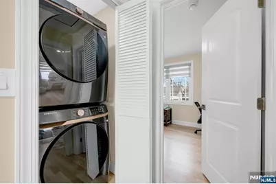 107 Chestnut Street, Rochelle Park Township, NJ 07662 - Photo 26