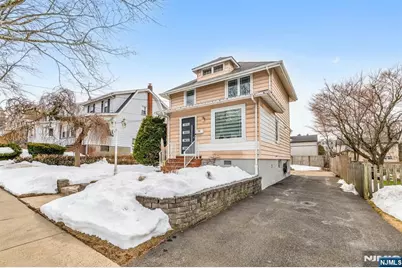 107 Chestnut Street, Rochelle Park Township, NJ 07662 - Photo 2