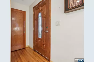 114 Crescent Avenue, Waldwick, NJ 07463 - Photo 6