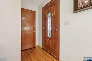 114 Crescent Ave, Waldwick, NJ 07463 - Photo 6