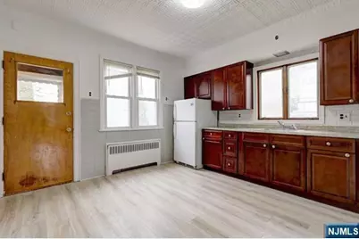 58 Westervelt Avenue 1 #1, Hawthorne, NJ 07506 - Photo 4