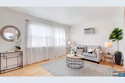 34 Greenlawn Drive, Lodi, NJ 07644 - Photo 8