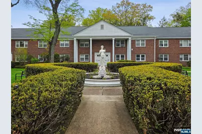 151 E Palisade 6D #6D, Englewood, NJ 07631 - Photo 4