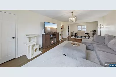 151 E Palisade 6D #6D, Englewood, NJ 07631 - Photo 18