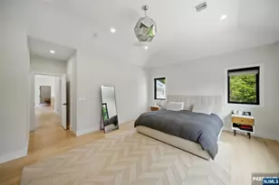 90 Columbus Dr, Tenafly, NJ 07670 - Photo 32