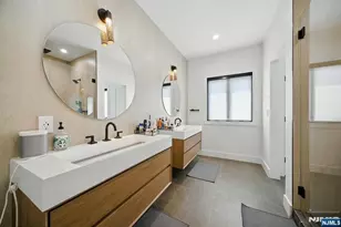 90 Columbus Dr, Tenafly, NJ 07670 - Photo 22