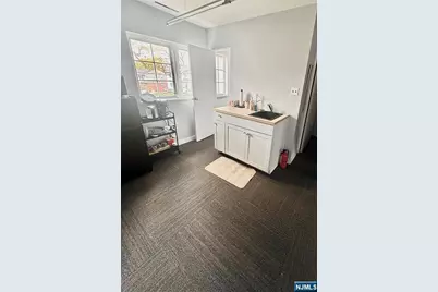 60 Westervelt Avenue, Tenafly, NJ 07670 - Photo 12