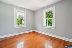 217 Grayson Pl, Teaneck Township, NJ 07666 - Photo 18