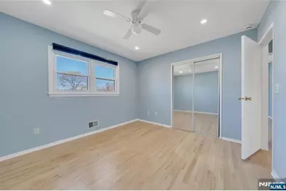 162 Grove Avenue, Verona, NJ 07044 - Photo 16