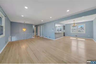 162 Grove Avenue, Verona, NJ 07044 - Photo 8