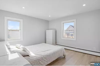 565 Center Street, Wood Ridge, NJ 07075 - Photo 10