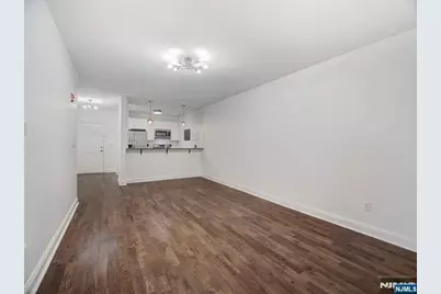 90 Clinton 204 #204, Newark, NJ 07114 - Photo 6