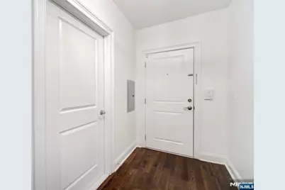 90 Clinton 204 #204, Newark, NJ 07114 - Photo 1