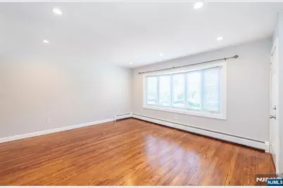 230 Avenue A, Bayonne, NJ 07002 - Photo 20
