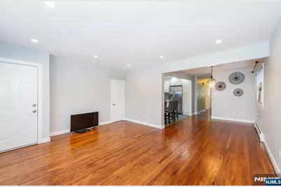 230 Avenue A, Bayonne, NJ 07002 - Photo 18