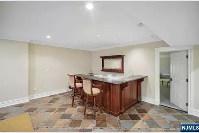 8 Willow Drive, Englewood Cliffs, NJ 07632 - Photo 30