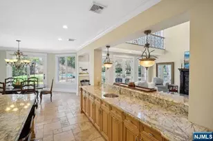 8 Willow Dr, Englewood Cliffs, NJ 07632 - Photo 12